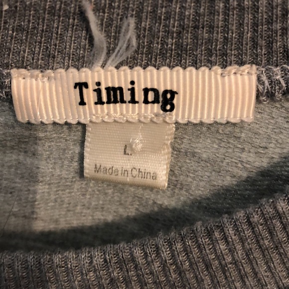 Timing - Long Sleeve Top - Grey - Sz LARGE - Picture 4 of 4